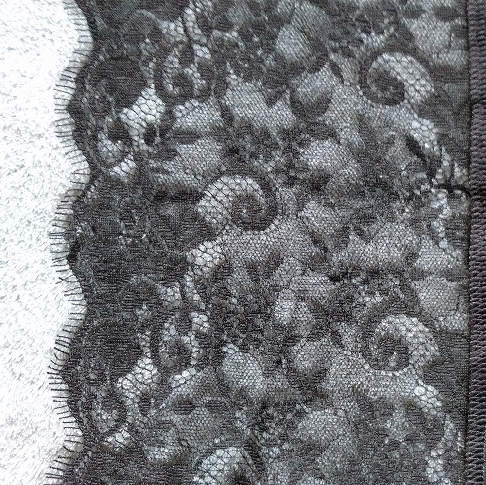 Express Tank Top - Picture 3 of 6